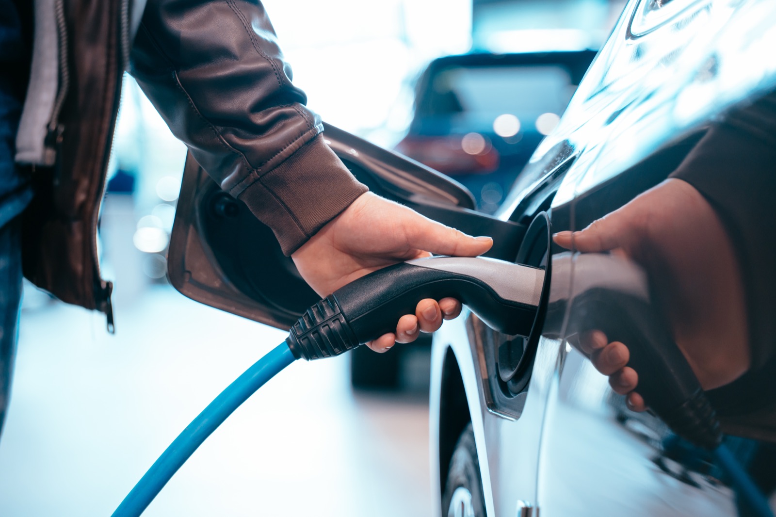 Serviço independente para veículos Tesla.
